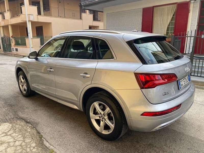 Usata Audi Q5 Business 204 CV (150 kW) 2020 Grigio SUV