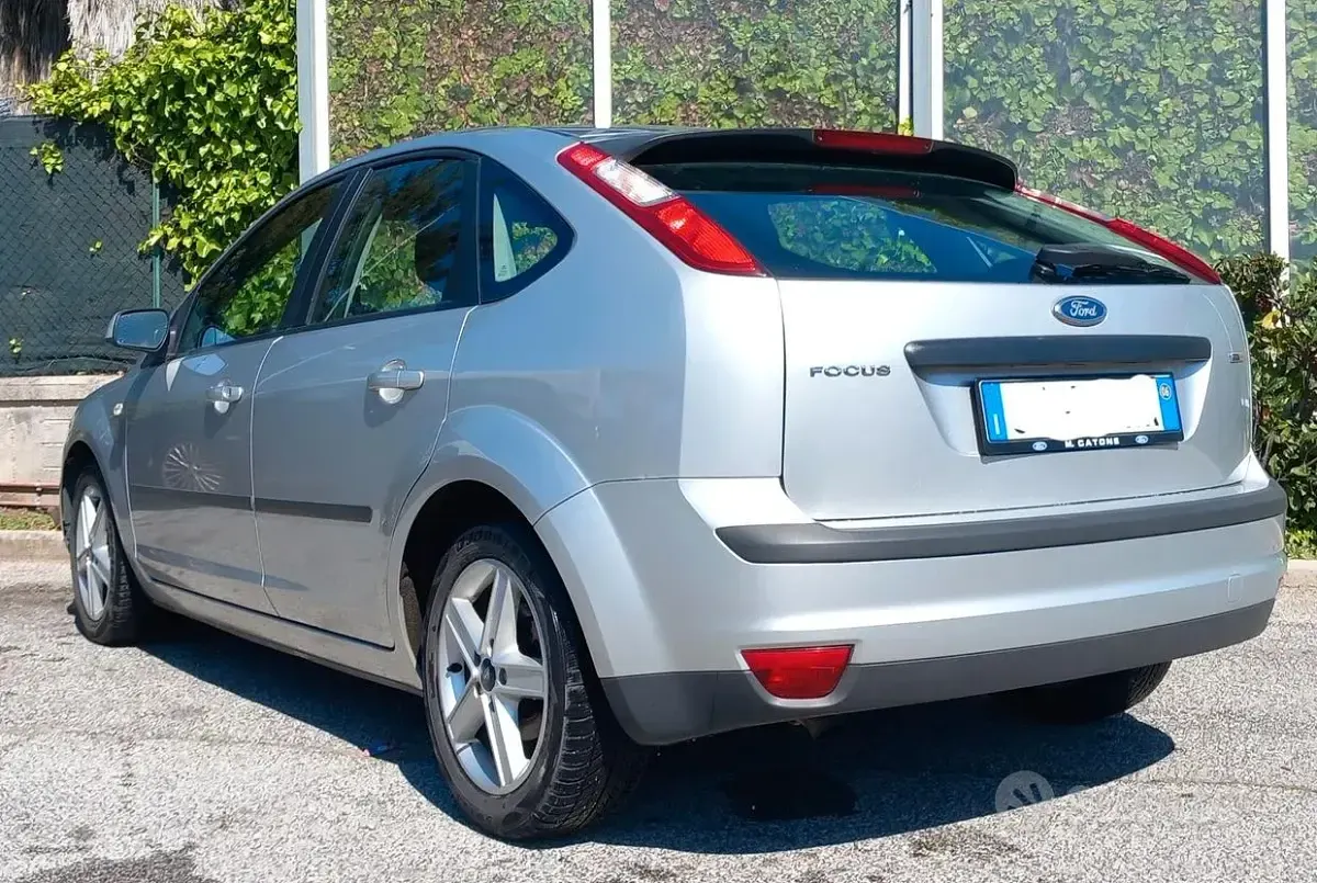 Usata Ford Focus 2006 Grigio Berlina