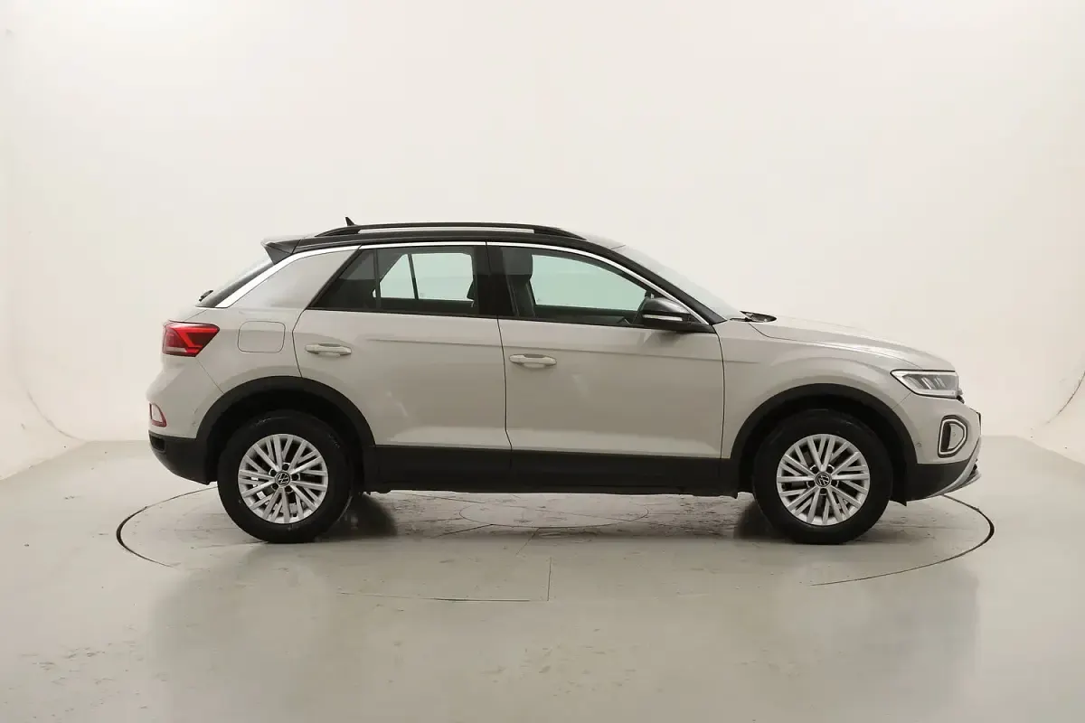 Usata VW T-Roc Life 110 CV (80 kW) 2023 SUV