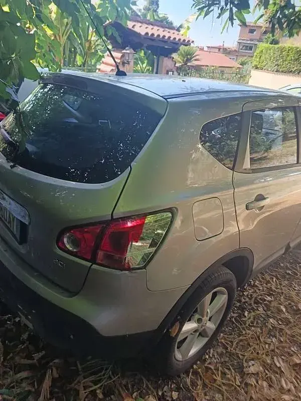 Usata Nissan Qashqai Acenta 110 CV (80 kW) 2009 Argento SUV