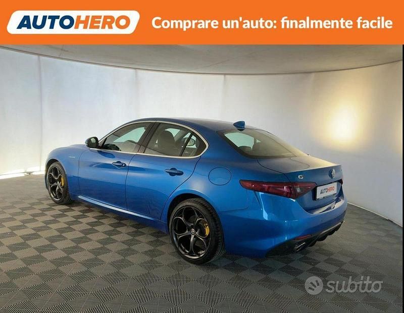 Begagnad Alfa Romeo Giulia Veloce 210 HK (154 kW) 2018 Blå Sedan