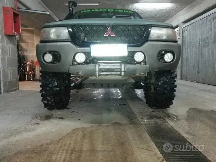 Usata Mitsubishi Pajero Sport 115 CV (84 kW) 2001 Verde SUV