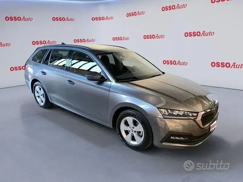 Usata Skoda Octavia 116 CV (85 kW) 2023 Grigio Station wagon