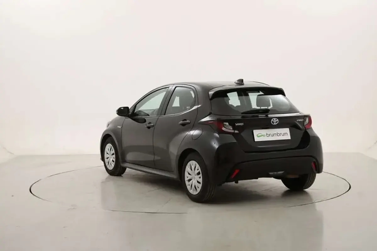 Second-hand Toyota Yaris Hybrid Business Edition 116 CP (85 kW) 2021 Negru Hatchback