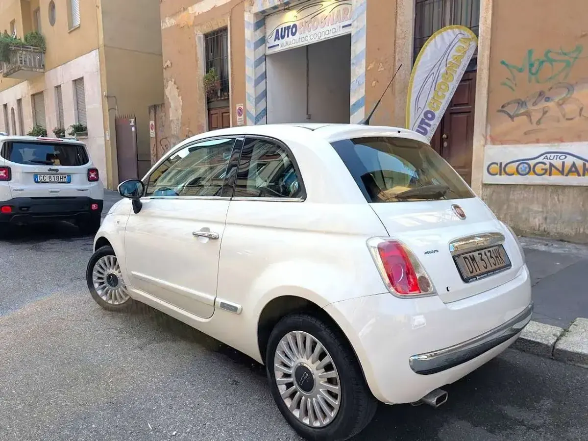 Usata Fiat 500 Lounge 101 CV (74 kW) 2008 Bianco Utilitaria