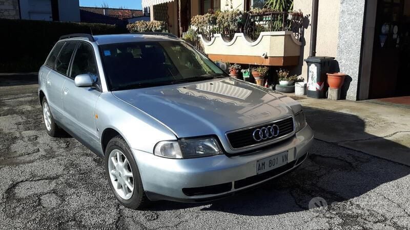 Argento Usata 1996 Audi A4 Station wagon | 3000 € - Immagine 1/4