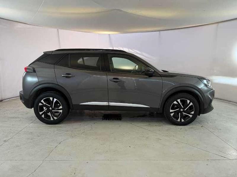Usata Peugeot 2008 Allure 131 CV (96 kW) 2023 Grigio metallizzato scuro SUV