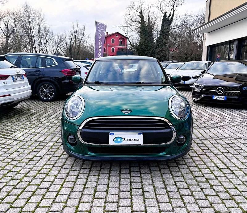 Usata Mini ONE 102 CV (75 kW) 2019 Verde Utilitaria