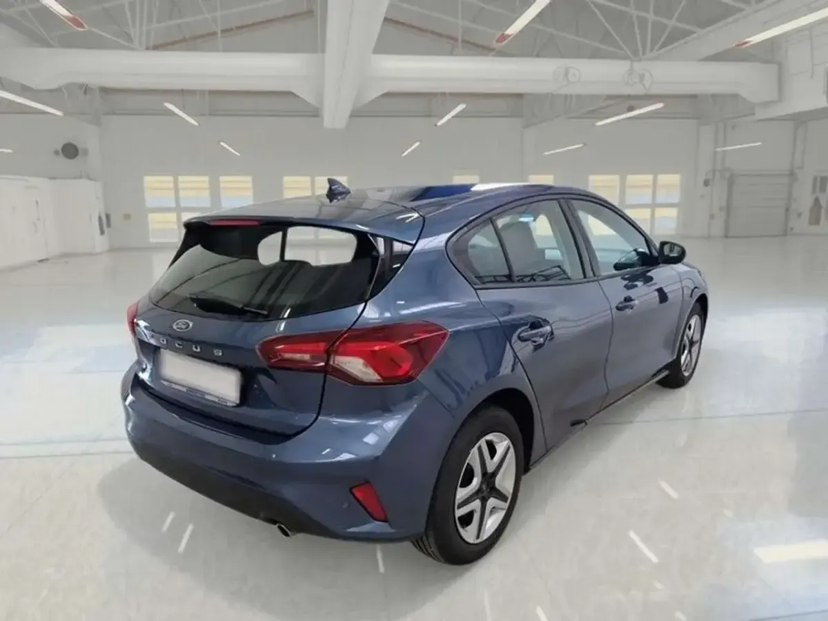 Usata Ford Focus Business Edition 120 CV (88 kW) 2022 Blu Berlina
