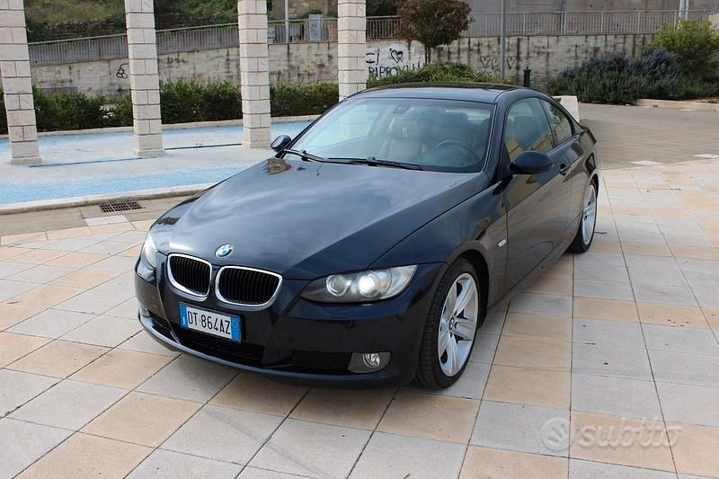 Usata BMW 320 M Sport 177 CV (130 kW) 2008 Blu Coupé