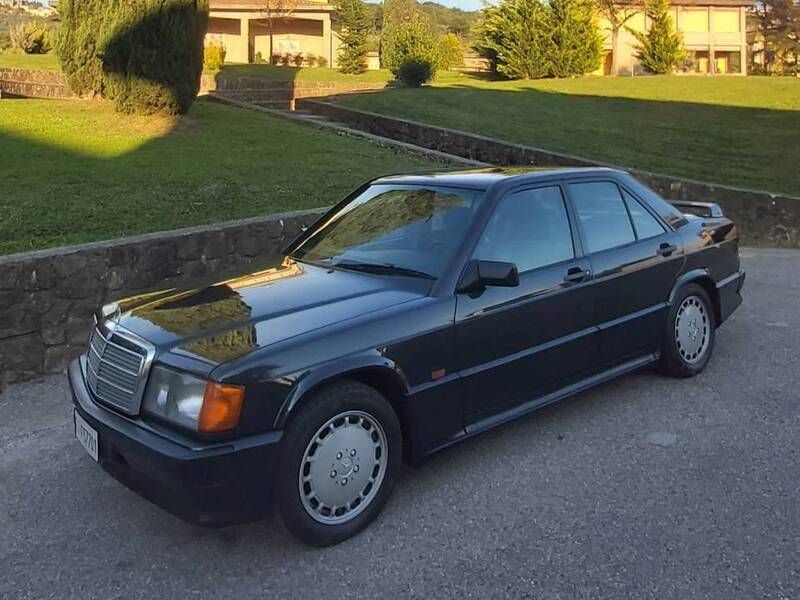 Nero Usata 1986 Mercedes 190 Tre volumi | 25.000 € - Immagine 1/4