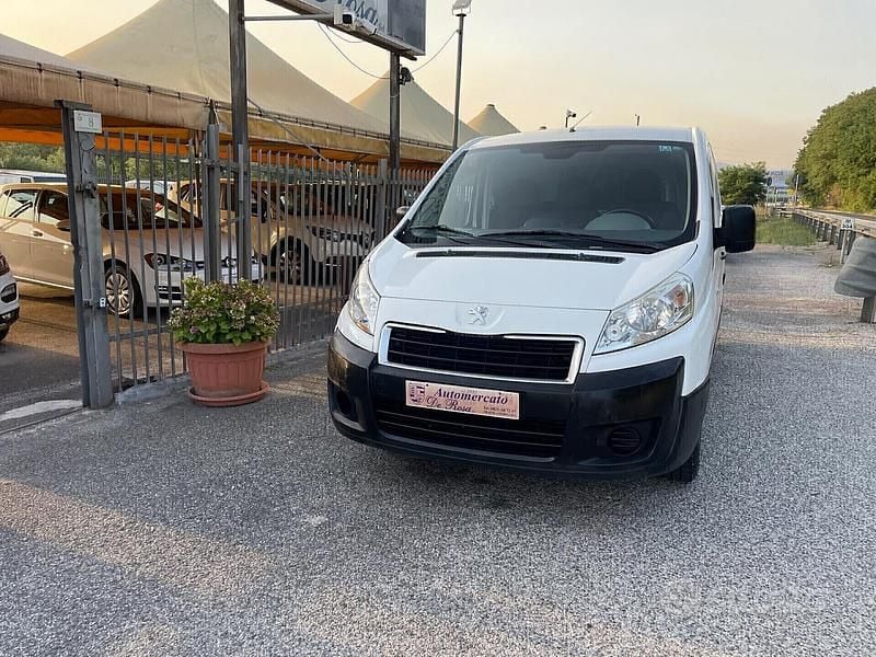 Usata Peugeot Expert 130 CV (95 kW) 2013 Bianco Furgone