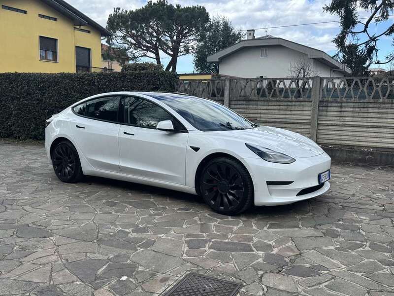 Usata 2021 Tesla Model 3 Performance Tre volumi | 32.000 € - Immagine 1/4