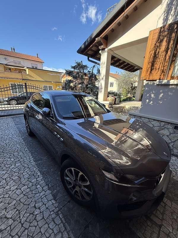 Usata Maserati Levante 250 CV (183 kW) 2018 SUV