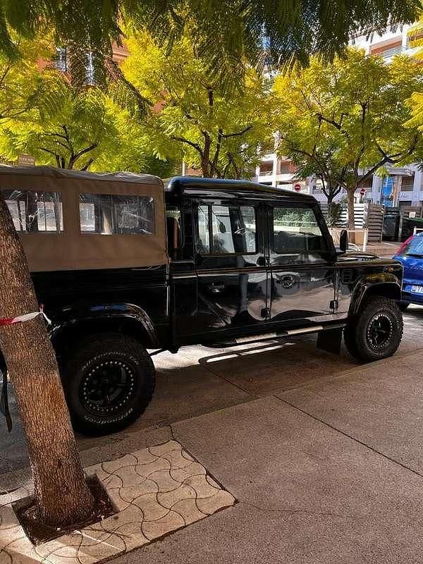 Nero Usata 2008 Land Rover Defender SE SUV | 35.000 € (Molto cara) - Immagine 1/4