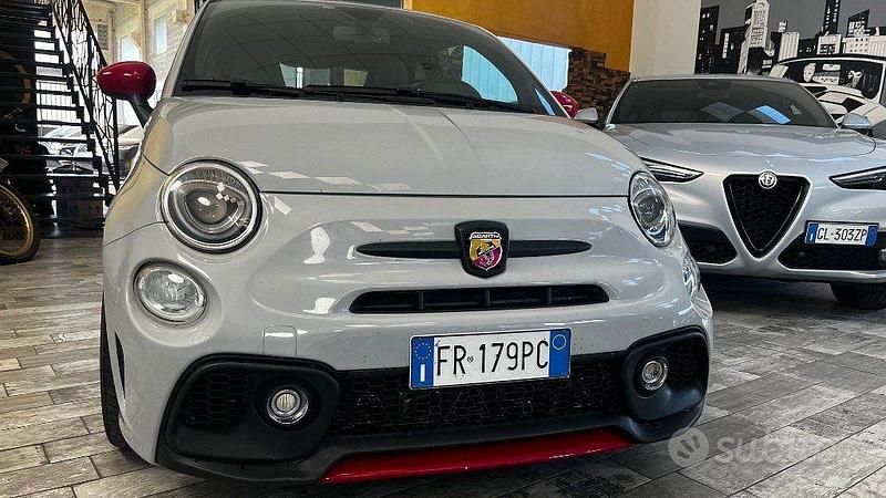 Usata Abarth 500 Custom 135 CV (99 kW) 2014 Grigio Utilitaria