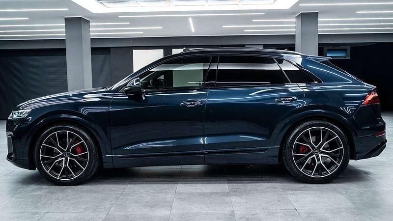 Usata Audi Q8 S-Line 286 CV (210 kW) 2024 Blu ascari metallizzato SUV
