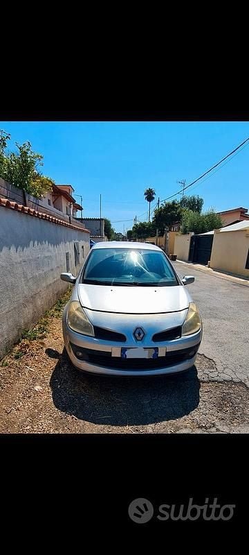 Usata Renault Clio III 90 CV (66 kW) 2008 Grigio Utilitaria