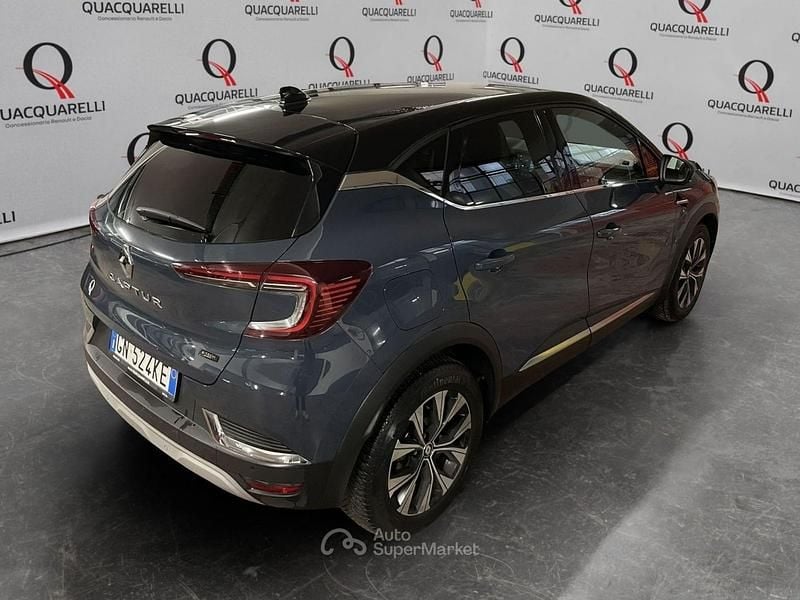 Usata Renault Captur Techno 143 CV (105 kW) 2023 Blu/azzurro SUV