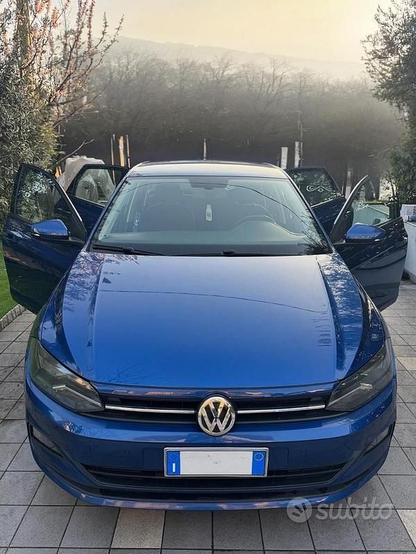 Usata VW Polo 55 CV (40 kW) 2018 Blu Utilitaria