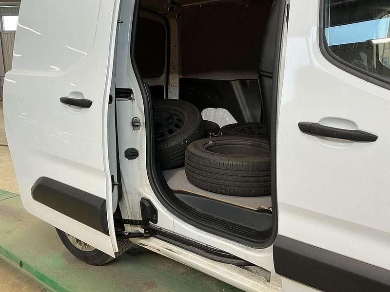 Usata Citroën Berlingo 90 CV (66 kW) 2022 Bianco Monovolume
