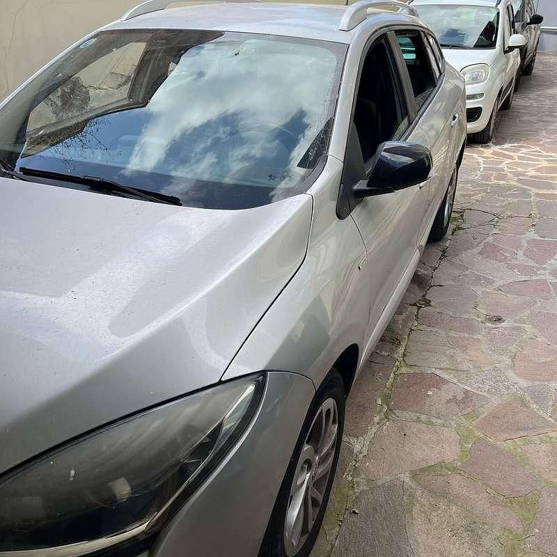 Usata Renault Mégane GrandTour LIMITED 110 CV (80 kW) 2016 Argento Station wagon