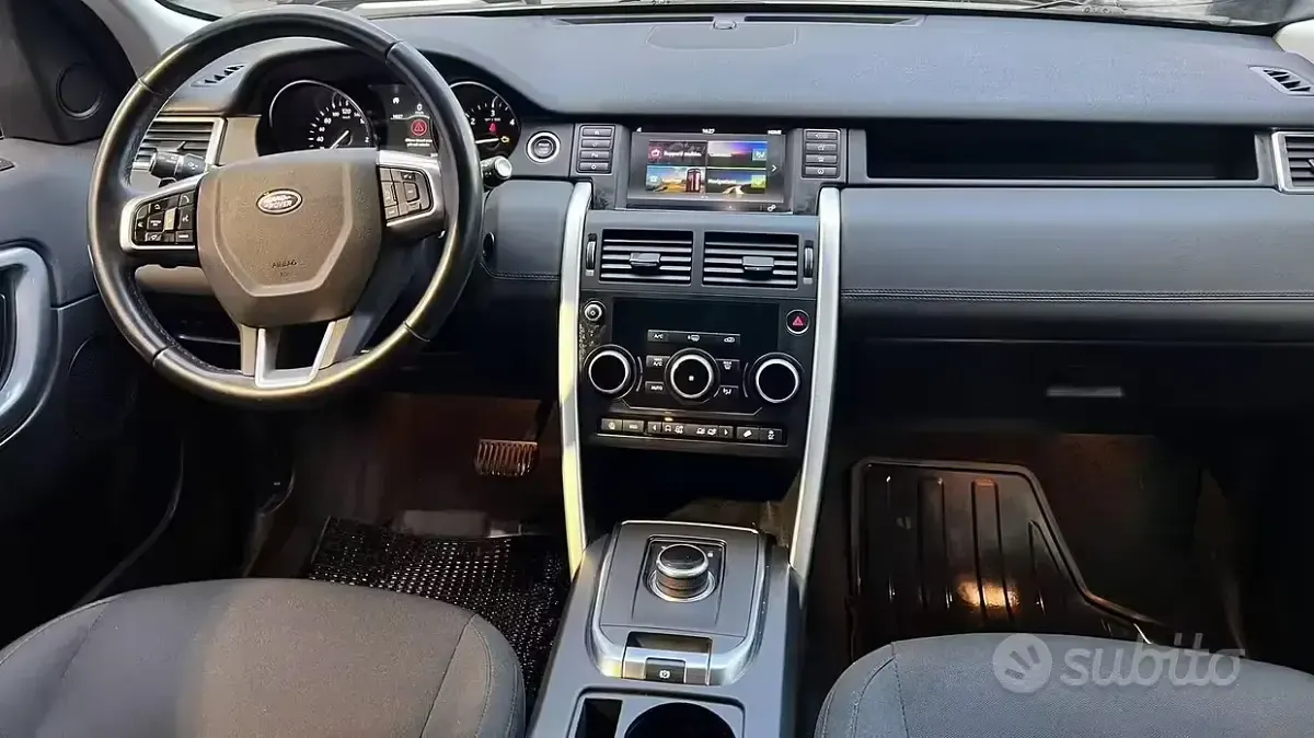 Usata Land Rover Discovery Sport SE 150 CV (110 kW) 2019 Grigio SUV