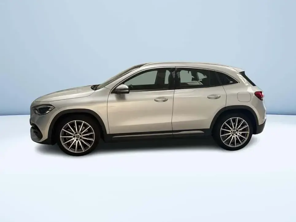 Usata Mercedes GLA250 Premium 224 CV (164 kW) 2022 Argento SUV