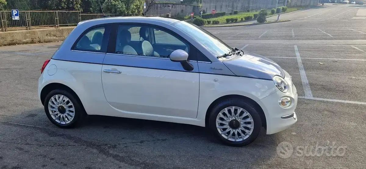 Usata Fiat 500 Dolcevita 70 CV (51 kW) 2021 Utilitaria