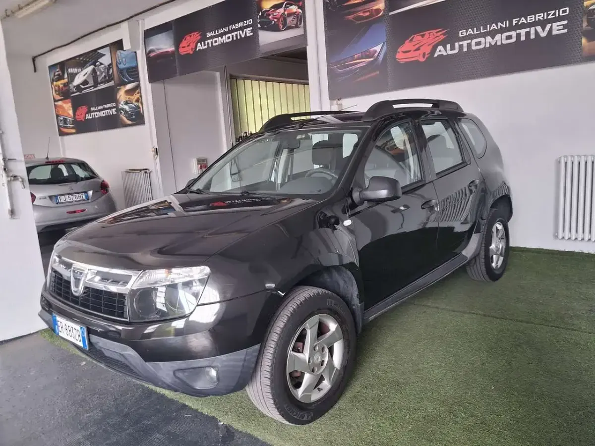 Usata Dacia Duster Ambiance 105 CV (77 kW) 2013 Nero SUV