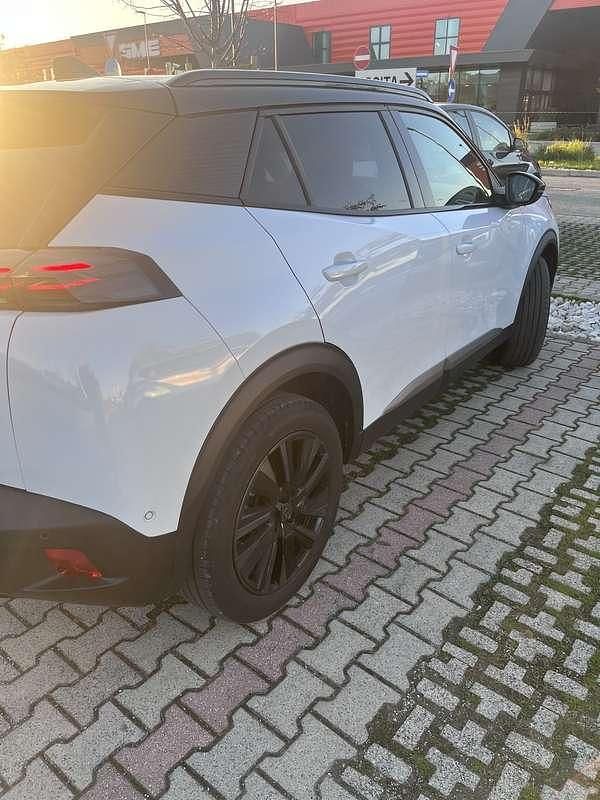 Usata Peugeot 2008 GT 131 CV (96 kW) 2024 SUV