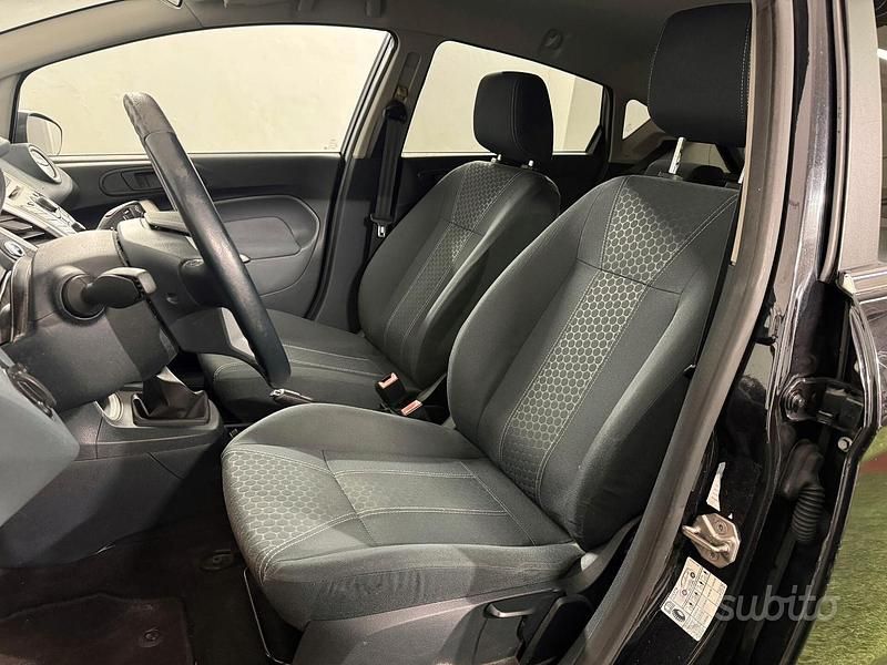 Usata Ford Fiesta Titanium 92 CV (67 kW) 2010 Nero Berlina