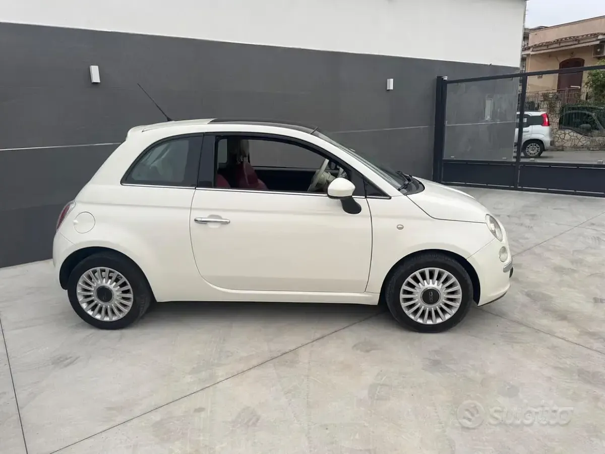 Usata Fiat 500 Lounge 69 CV (50 kW) 2011 Bianco Berlina