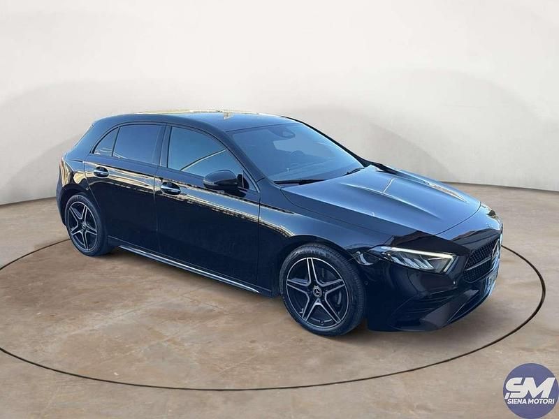 Usata Mercedes A180 AMG Line Premium 116 CV (85 kW) 2023 Nero Utilitaria