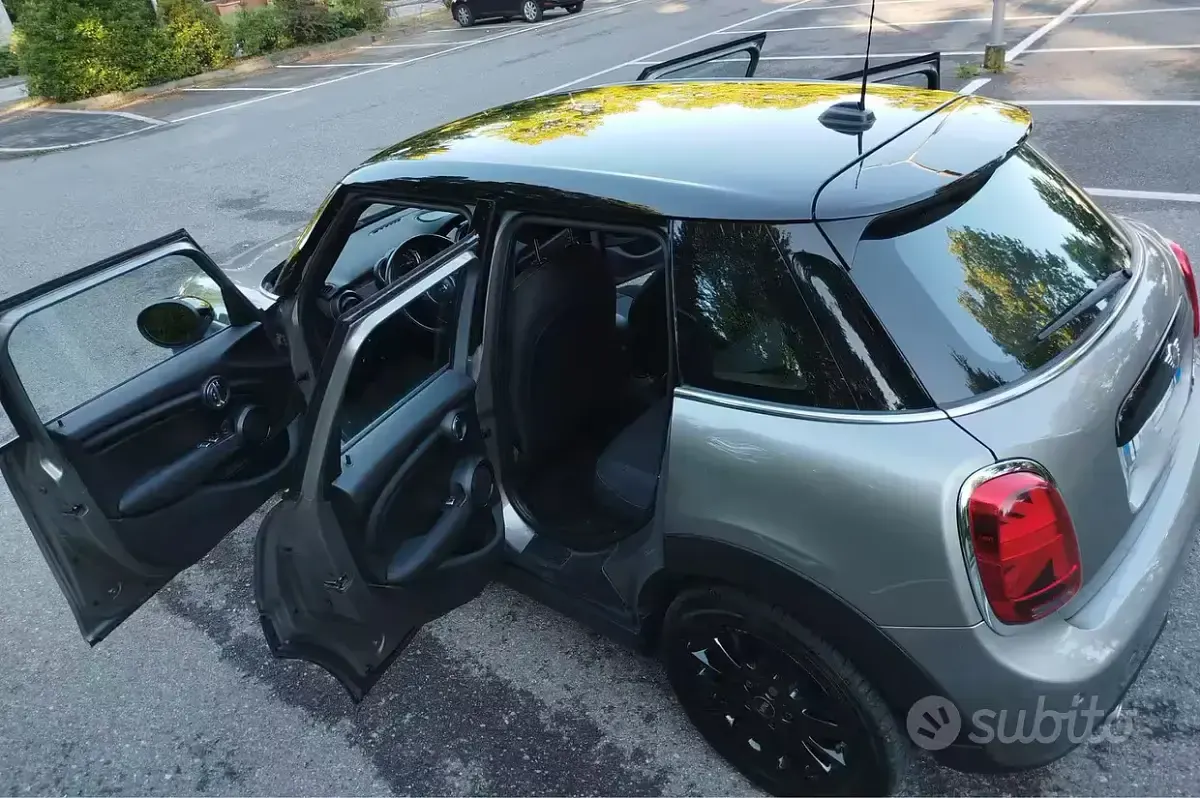 Usata Mini Cooper Hype 136 CV (100 kW) 2019 Grigio Utilitaria