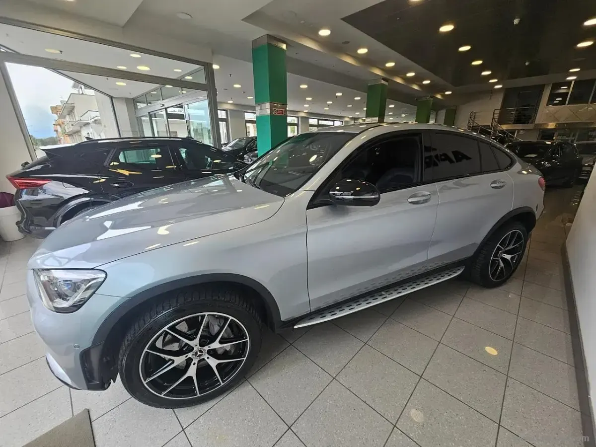 Usata Mercedes GLC220 Premium 194 CV (142 kW) 2021 Argento SUV