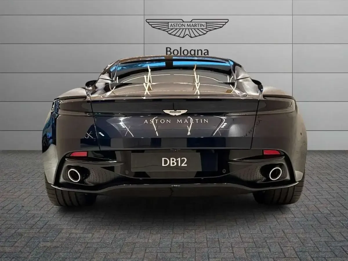 Nuova Aston Martin DB12 680 CV (500 kW) 2026 Midnight blue Coupé