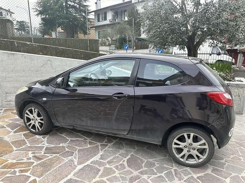 Usata Mazda 2 68 CV (50 kW) 2008 Utilitaria