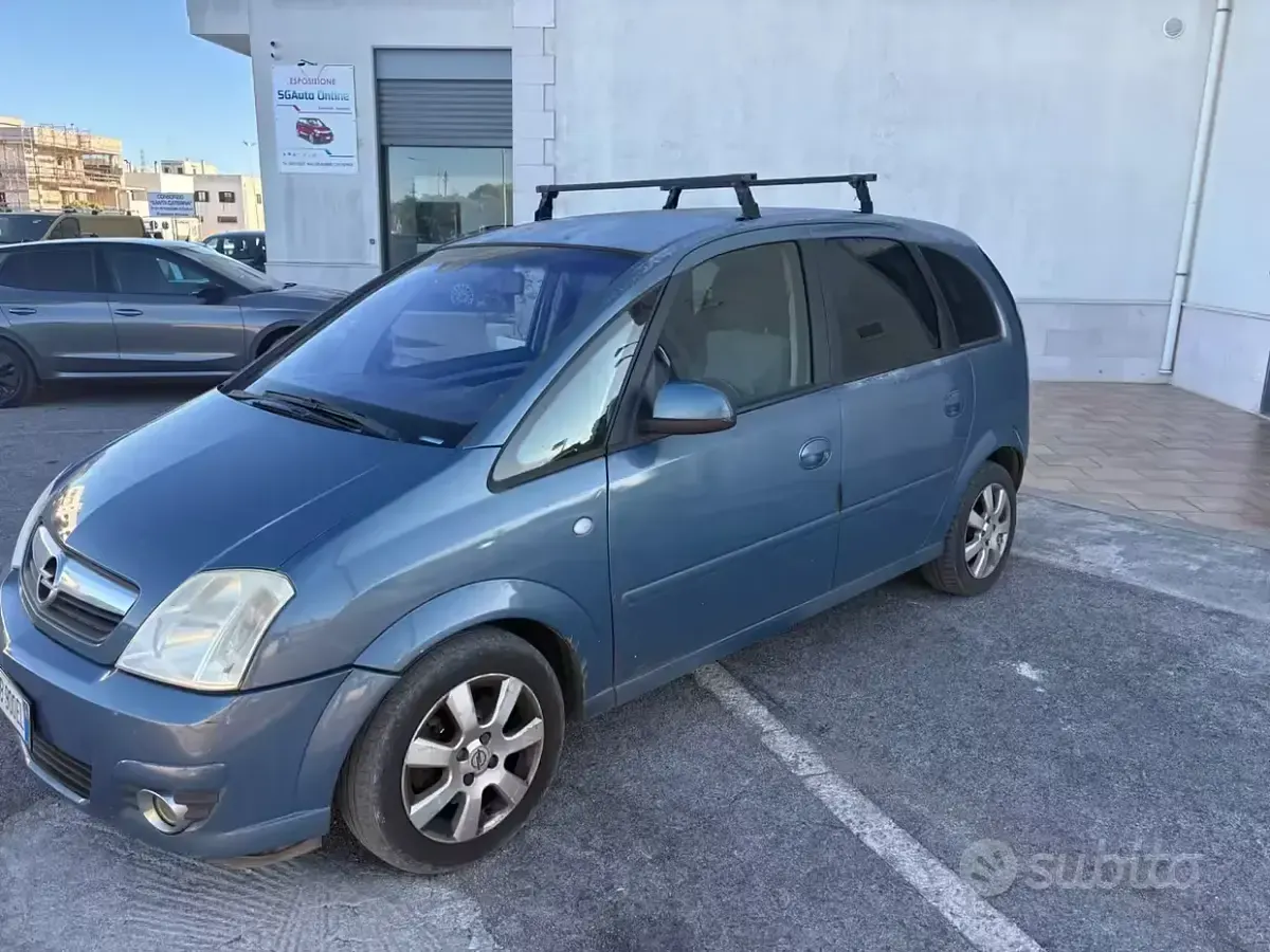 Usata Opel Meriva Cosmo 75 CV (55 kW) 2006 Blu Monovolume