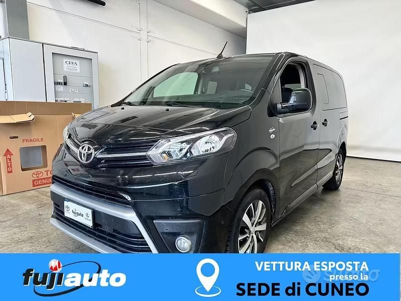 Usata Toyota Proace Verso Executive 120 CV (88 kW) 2021 Nero Station wagon