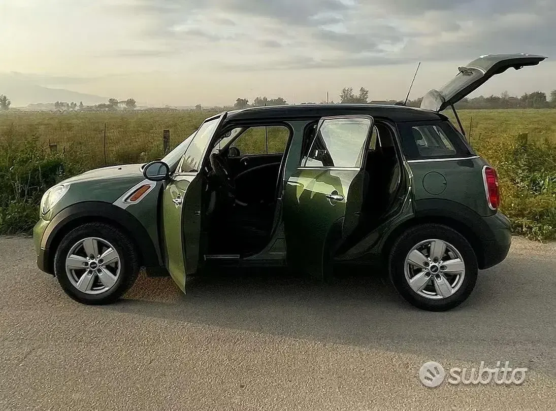 Usata Mini Countryman 111 CV (81 kW) 2016 Verde SUV