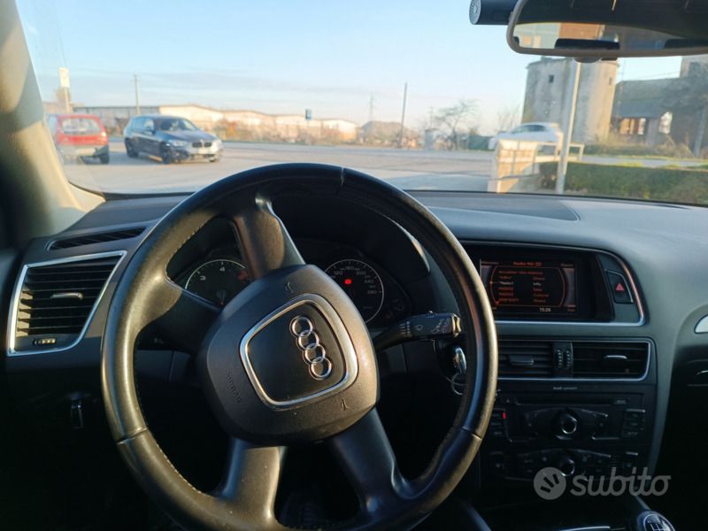 Nero Usata 2010 Audi Q5 SUV | 8500 € (Ottimo prezzo) - Immagine 1/4
