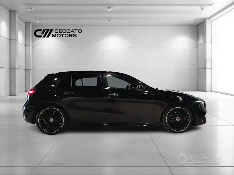 Usata Mercedes A180 AMG line 116 CV (85 kW) 2023 Nero Berlina