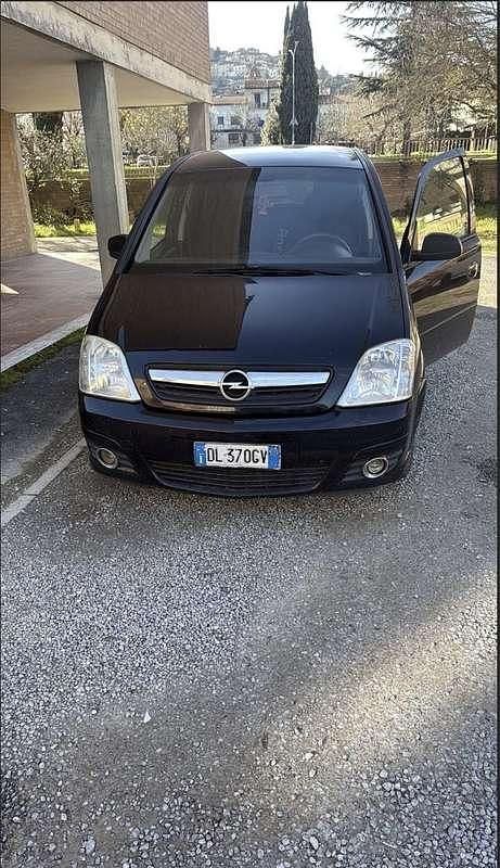 Usata Opel Meriva 110 CV (80 kW) 2007 Nero Monovolume