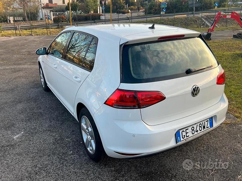 Usata VW Golf VII Trendline 110 CV (80 kW) 2016 Bianco Berlina