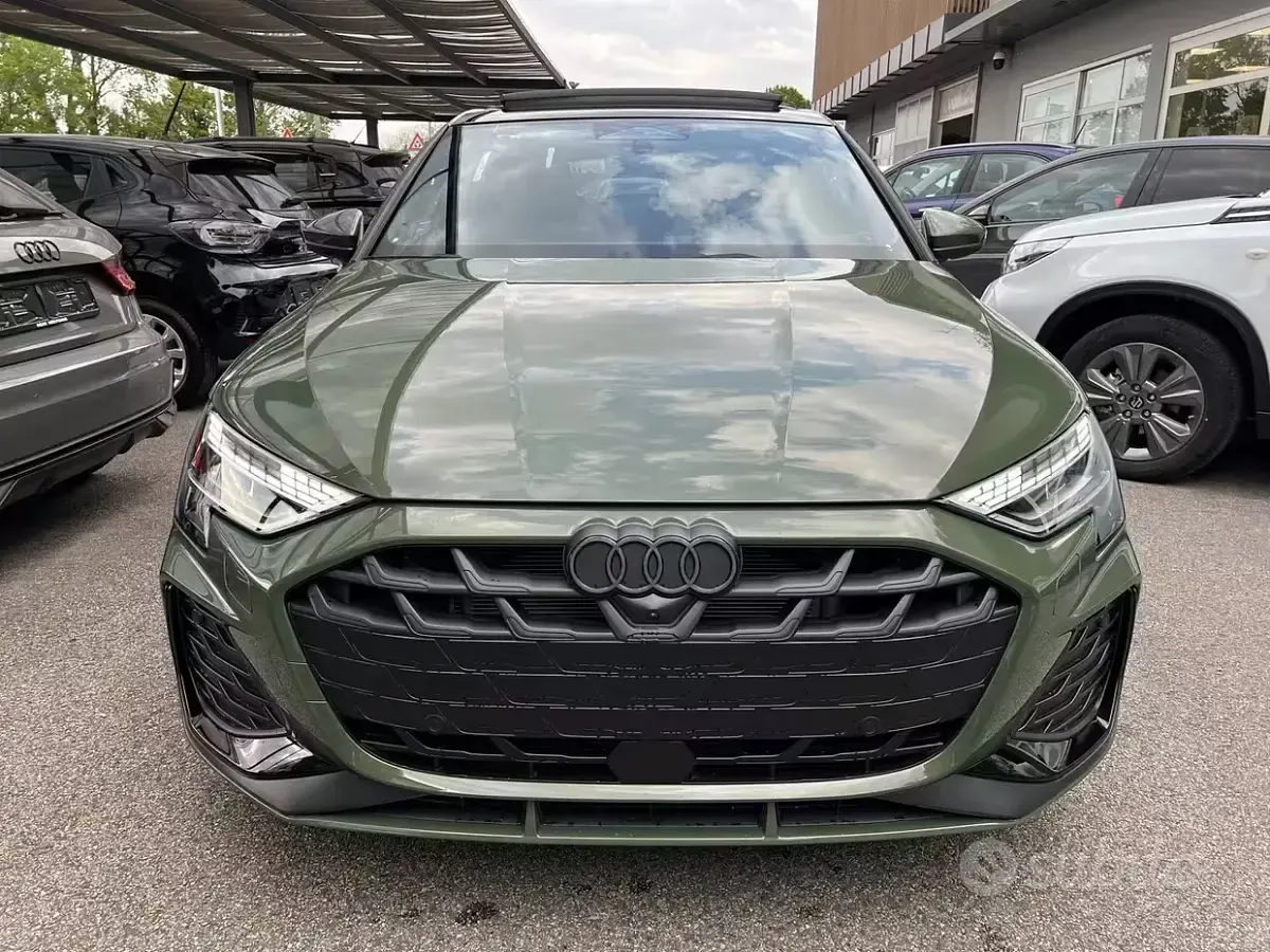 Nuova Audi A3 S-Line 150 CV (110 kW) 2025 Verde Berlina