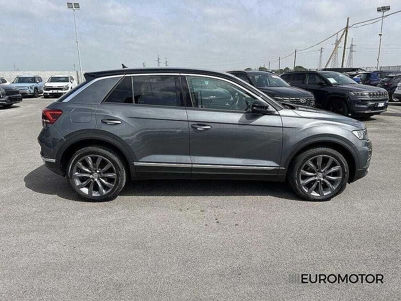 Usata VW T-Roc Advance 116 CV (85 kW) 2018 Grigio SUV