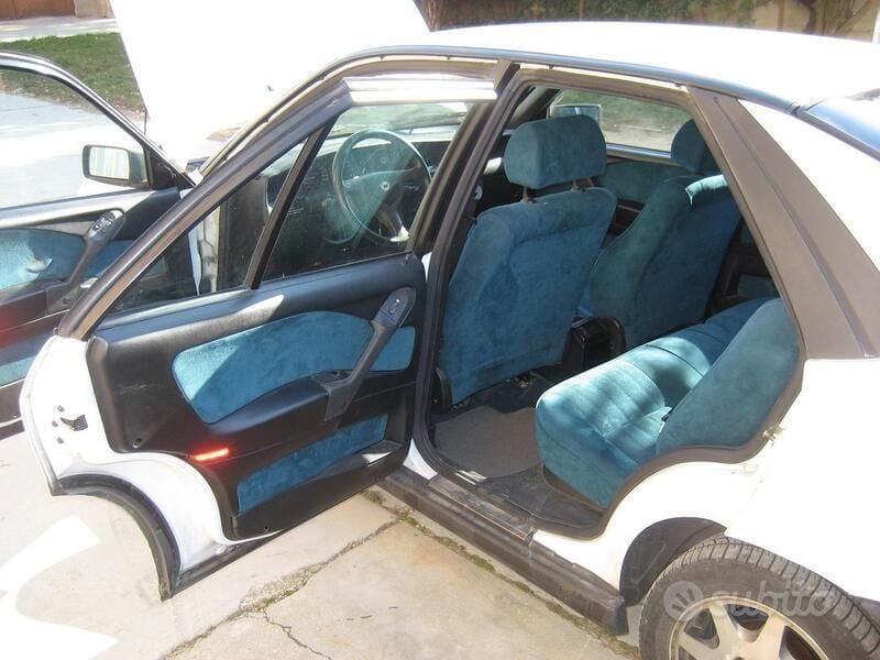 Usata Lancia Delta 75 CV (55 kW) 1994 Bianco Utilitaria
