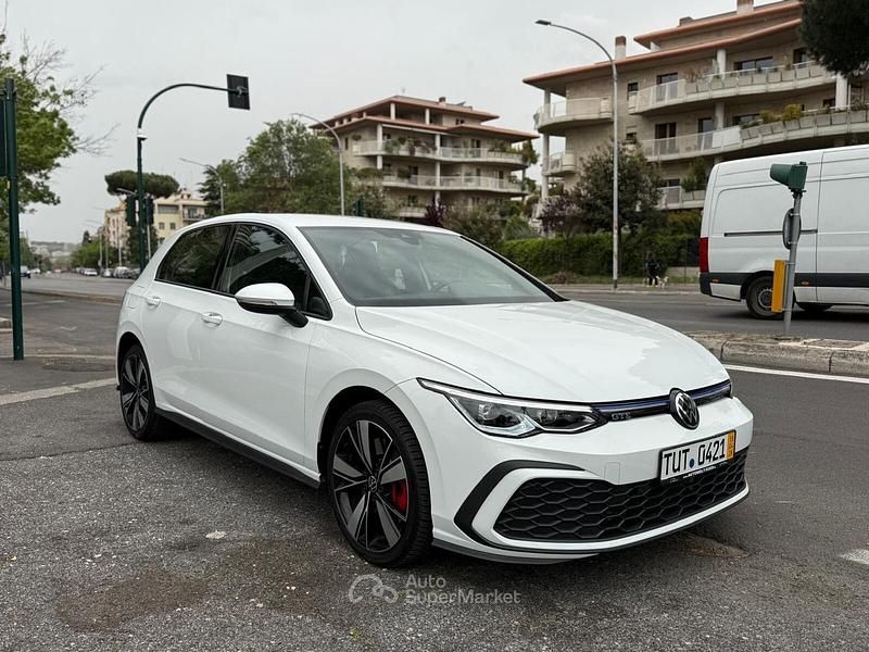 Occasion VW Golf VIII GTE 245 ch (180 kW) 2022 Blanc Berline