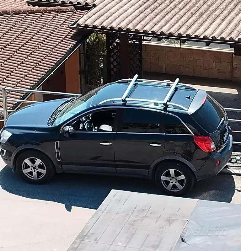 Usata Opel Antara 163 CV (119 kW) 2011 Nero SUV